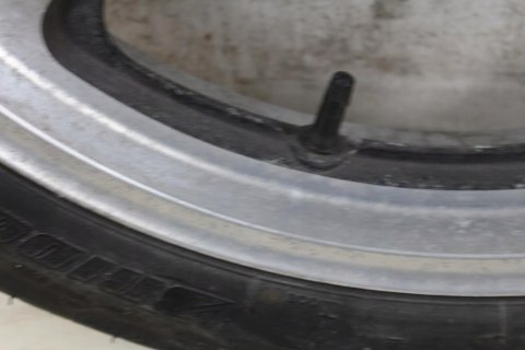 HONDA VT1100 SC18 KOŁO FELGA PRZÓD 18 X 2.50 CALI