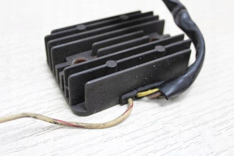 KAWASAKI KZ750 H LTD REGULATOR NAPIĘCIA SH230-12