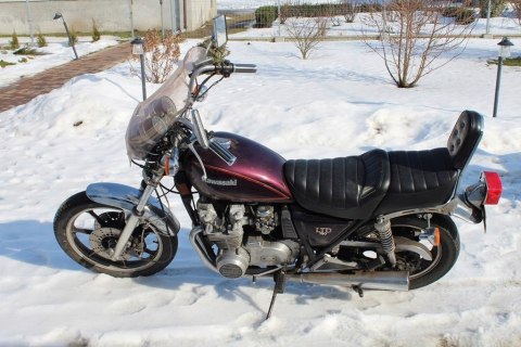 KAWASAKI KZ750 H LTD SET PRAWY PRZÓD + PODNÓŻEK