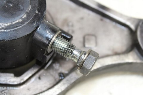 KAWASAKI KZ750 H LTD ZACISK HAMULCOWY TYŁ + JARZMO