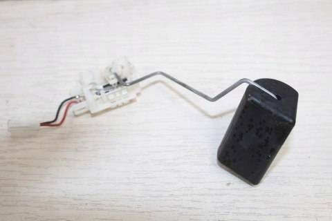 YAMAHA FZ6 N RJ07 CZUJNIK POZIOMU PALIWA PŁYWAK