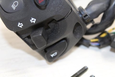 YAMAHA FZ6 N RJ07 PRZEŁĄCZNIK LEWY ŚWIATEŁ