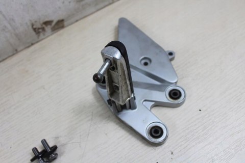 YAMAHA FZ6 N RJ07 SET PRAWY PRZÓD + PODNÓŻEK