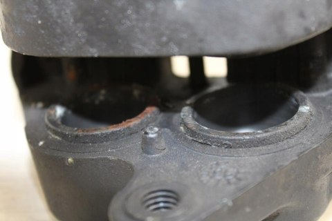 BMW R1100 RT ZACISK HAMULCOWY LEWY PRZÓD