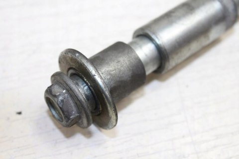 SUZUKI SV650 S K2 OŚKA KOŁA PRZÓD OŚ 17MM 270MM