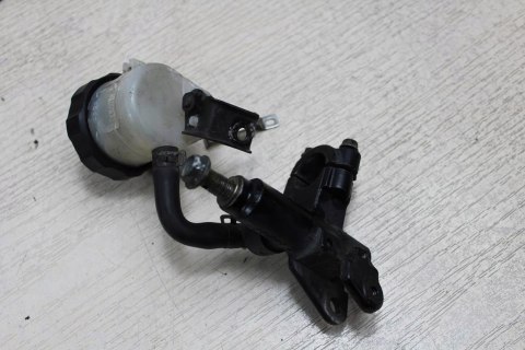 SUZUKI SV650 S K2 POMPA HAMULCOWA PRZÓD ZBIORNICZE