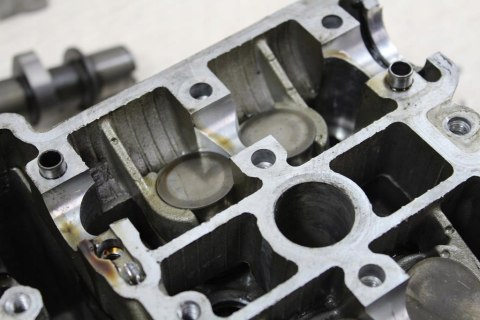 SUZUKI SV650 S K2 GŁOWICA PRZÓD PRZEDNIA WAŁKI