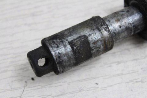 HONDA GL1500 SC22B OŚ OŚKA KOŁA TYŁ 20MM 360MM