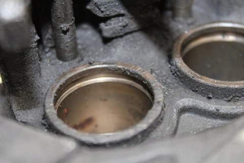 HONDA GL1500 SC22B ZACISK HAMULCOWY PRAWY PRZÓD