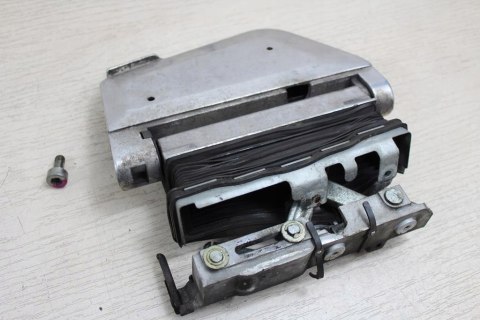 HONDA GL1500 SC22B SET TYŁ PRAWY PODNÓŻEK PODEST