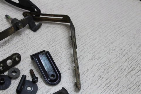 HONDA GL1500 SC22B UCHWYTY MOCOWANIA OWIEWEK MIX