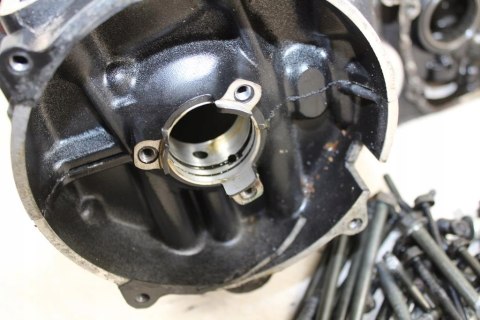 KAWASAKI GPX600 R KARTERY BLOK SILNIKA + ŚRUBY
