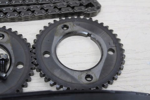 KAWASAKI GPX600 R ROZRZĄD + ŚLIZGI + ŁAŃCUCH