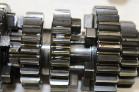 KAWASAKI GPX600 R SKRZYNIA BIEGÓW KOMPLET WODZIKI