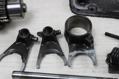 KAWASAKI GPX600 R SKRZYNIA BIEGÓW KOMPLET WODZIKI