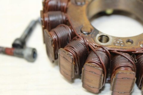 KAWASAKI GPX600 R STOJAN ALTERNATOR STATOR