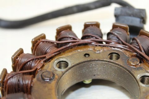 KAWASAKI GPX600 R STOJAN ALTERNATOR STATOR