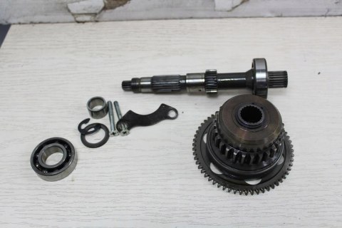 KAWASAKI GPX600 R WAŁEK NAPĘDU + BENDIX