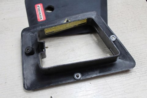 HONDA GL1500 SC22 SCHOWEK PRAWY CZASZY POKRYWA