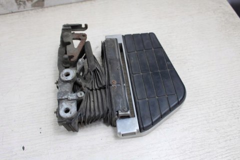 HONDA GL1500 SC22 PODEST SET LEWY TYŁ PODNÓŻEK