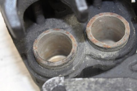 HONDA GL1500 SC22 ZACISK HAMULCOWY LEWY PRZÓD