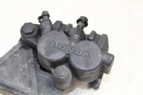 HONDA GL1500 SC22 ZACISK HAMULCOWY TYŁ JARZMO