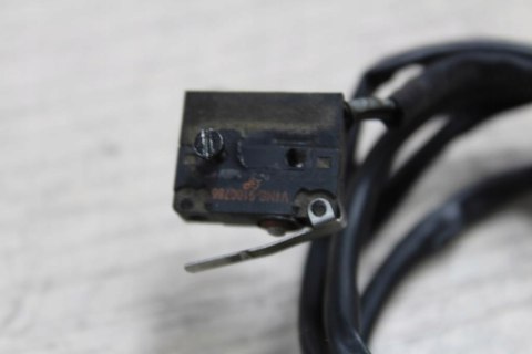 BMW R1150 RT CZUJNIK ŚWIATŁA STOP HAMULCA PRZÓD