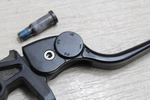 BMW R1150 RT KLAMKA HAMULCOWA PRZÓD PRAWA