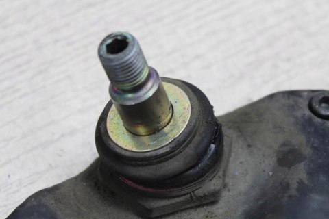 BMW R1150 RT PÓŁKA DOLNA ŁĄCZNIK LAG 7654746