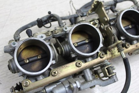 YAMAHA FJR1300 RP04 PRZEPUSTNICE MIKUNI