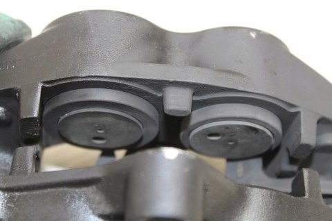 BMW R1150 RT ZACISK HAMULCOWY PRAWY PRZÓD 7372