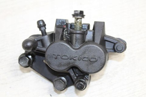 SUZUKI DL1000 V-STROM ZACISK HAMULCOWY LEWY PRZÓD