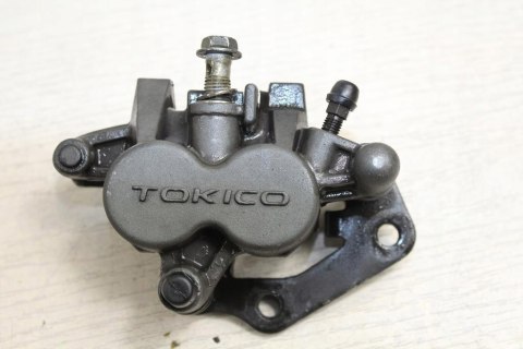 SUZUKI DL1000 V-STROM ZACISK HAMULCOWY PRAWY PRZÓD