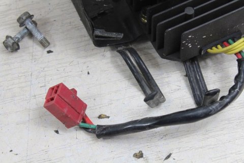 HONDA CX500 C REGULATOR NAPIĘCIA SH232-12 + STELAŻ