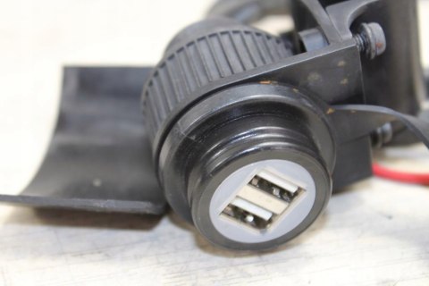 BMW R1100 GS R259 GNIAZDO USB AKCESORYJNE