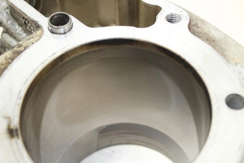 BMW R1100 GS R259 CYLINDER PRAWY + TŁOK 1340728
