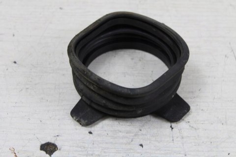 HONDA VT700 SHADOW RC19 GUMA WAHACZA