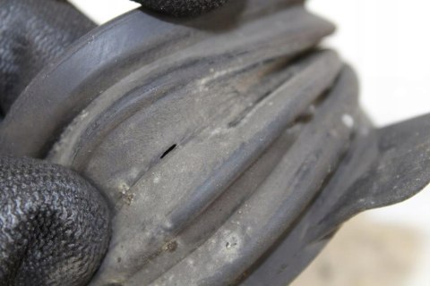 HONDA VT700 SHADOW RC19 GUMA WAHACZA