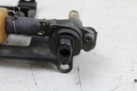 HONDA VT700 SHADOW RC19 KRANIK PALIWA + STELAŻ