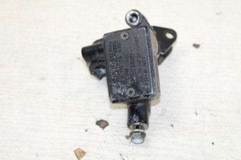 HONDA VT700 SHADOW RC19 POMPA LEWA SPRZĘGŁA