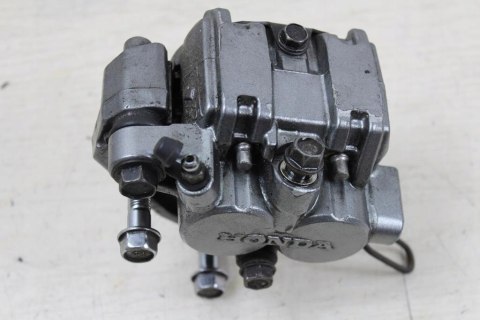 HONDA VT700 SHADOW RC19 ZACISK HAMULCOWY PRZÓD