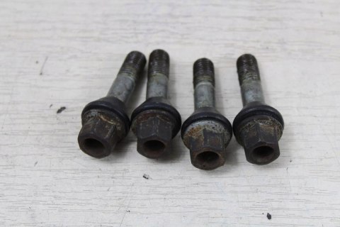 BMW R1150 RT ŚRUBY SZPILKI FELGI TYŁ