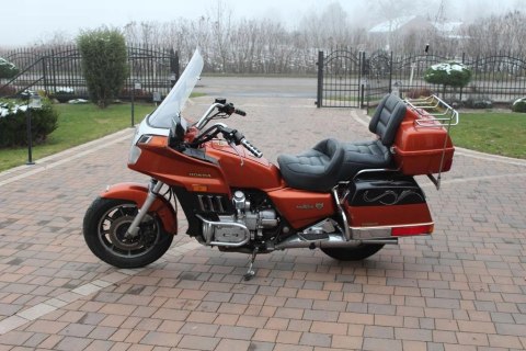 HONDA GL1200 GOLD WING OWIEWKA ŁĄCZNIK TYŁ
