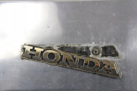 HONDA GL1200 GOLD WING OWIEWKA LOGO CZASZY