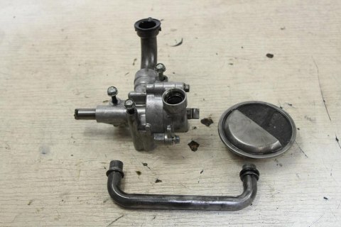 HONDA VF750 RC07 SABRE POMPA OLEJU + SMOK