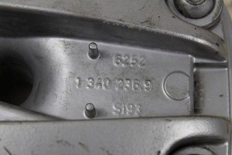 BMW R1100 RS POKRYWA DEKIEL GŁOWICY PRAWY 1340236