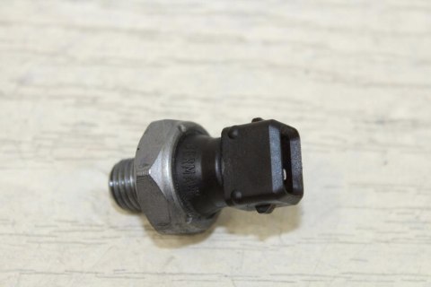BMW K1200 GT K44 CZUJNIK CIŚNIENIA OLEJU 7686501