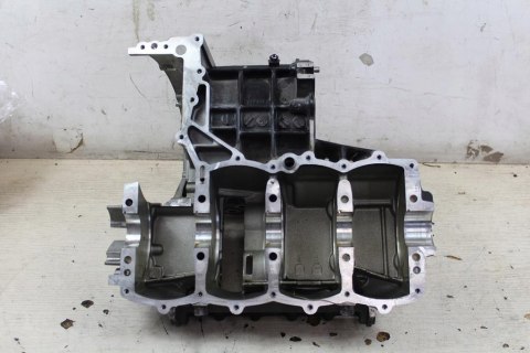 BMW K1200 GT K44 KARTER BLOK SILNIKA DÓŁ 7671588