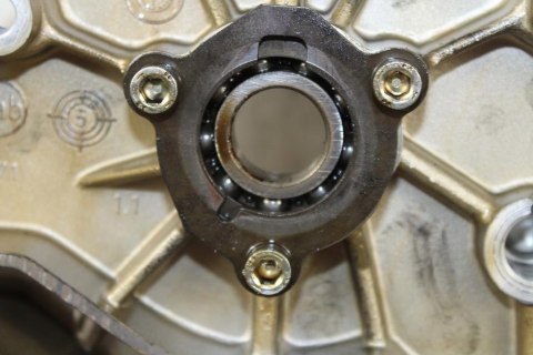 BMW K100 RS KOŁNIERZ UCHWYT SKRZYNI BIEGÓW 1460271
