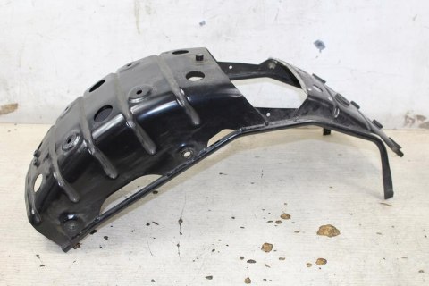 SUZUKI VL800 VOLUSIA INTRUDER STELAŻ UCHWYT BŁOTNIKA TYŁ TYLNEGO